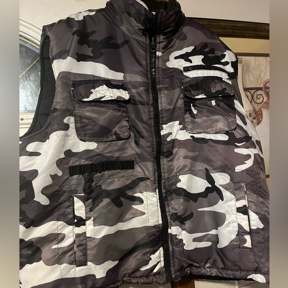 Camouflage Puffer Vest